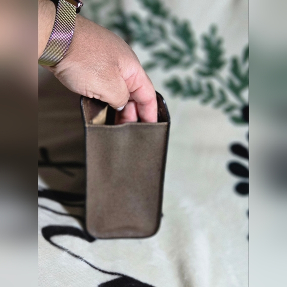 💯 Authentic Vintage Gucci Supreme Web Sherry Line Clutch - Picture 3 of 12